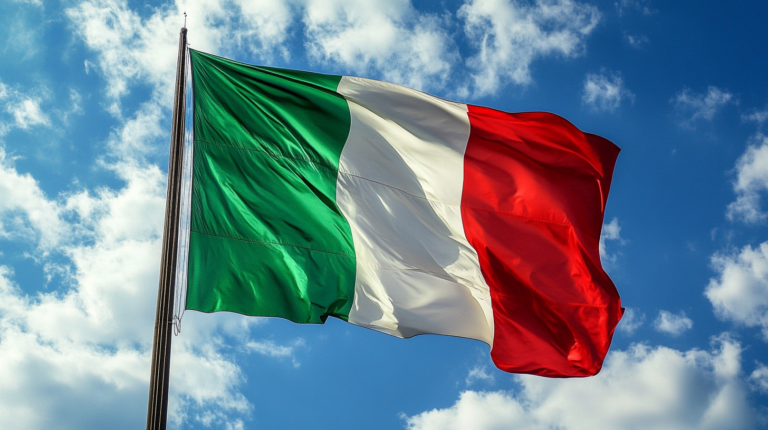 Drapeau italien flottant au vent – symbole de l'Italie et de son héritage culturel.
